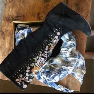 FreePeople penny lane studded/ embroidered boot